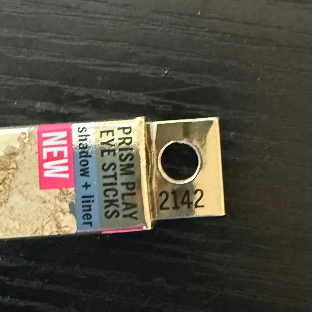 Hard‎ Candy Prism Play Eye Stick Women OS 142 Gold NEW Shadow Liner 2142